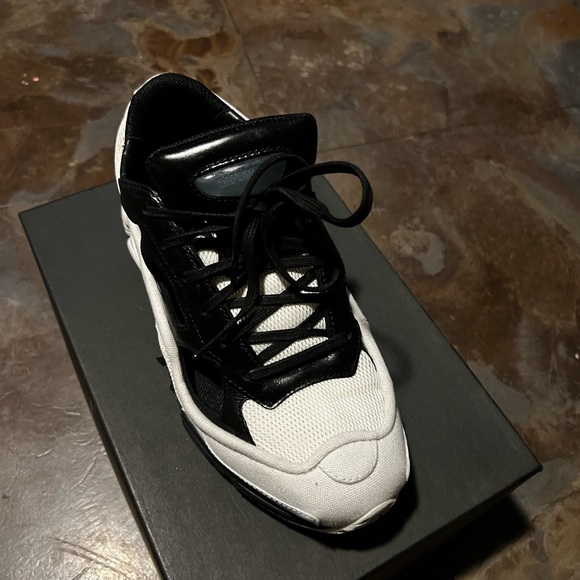 RAF simons black/white size 6.5 - Picture 2 of 5